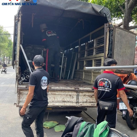 Chuyển Nhà Trọn Gói Dịp Cuối Tháng – Tiết Kiệm, Nhanh Chóng, An Toàn