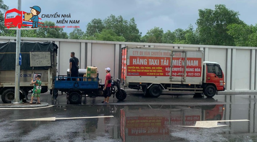 Đội xe tải đa dạng, hiện đại tại Chuyển Nhà Miền Nam